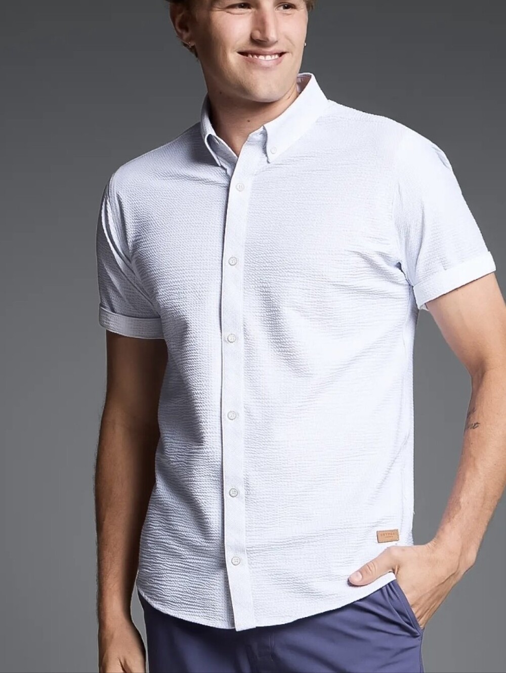Outpost Makers Short Sleeve Seersucker Button Up Stretch Shirt Size Large NWT